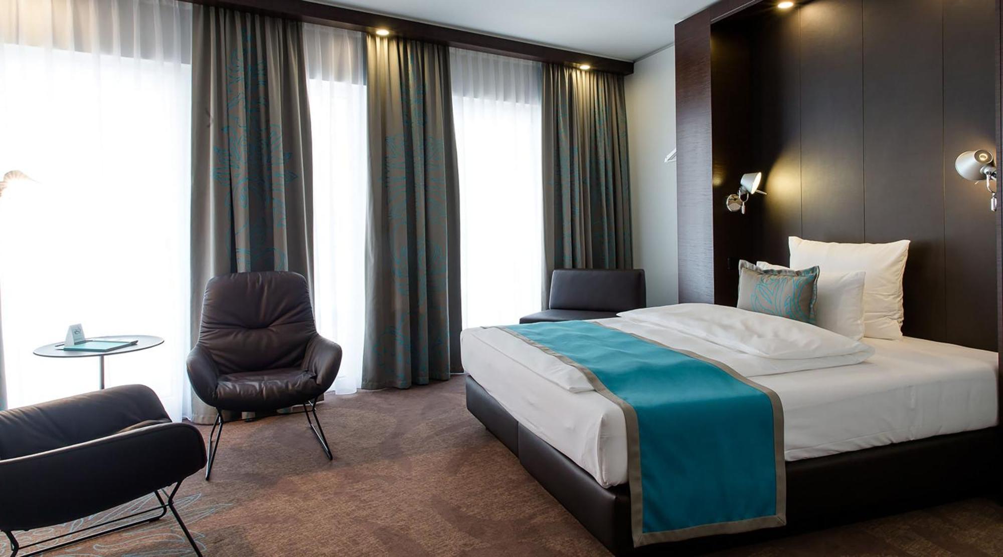 Motel One Stuttgart-Bad Cannstatt Exterior photo