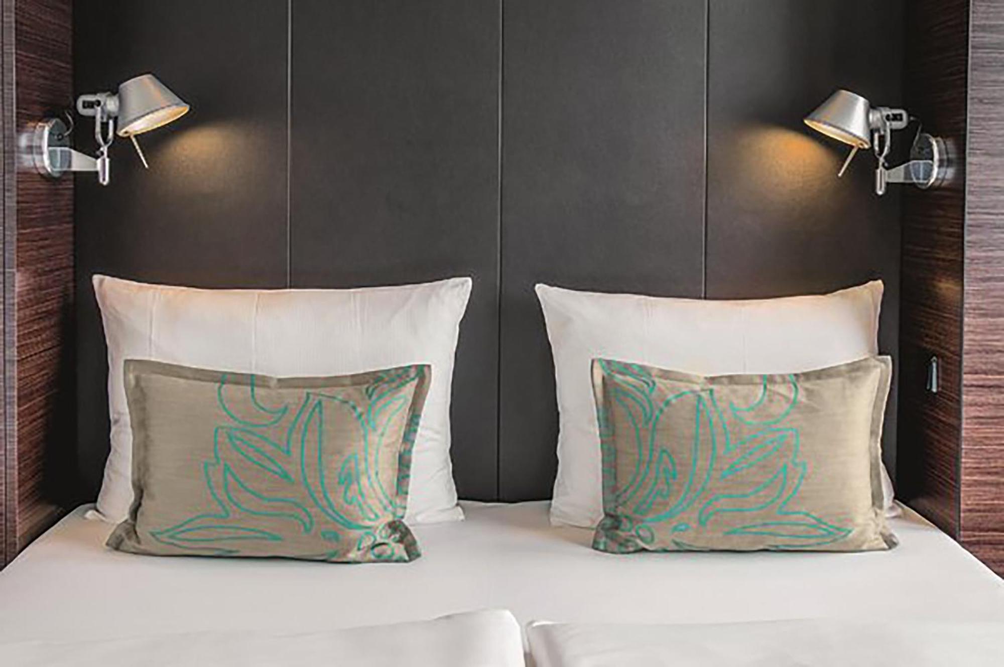 Motel One Stuttgart-Bad Cannstatt Exterior photo