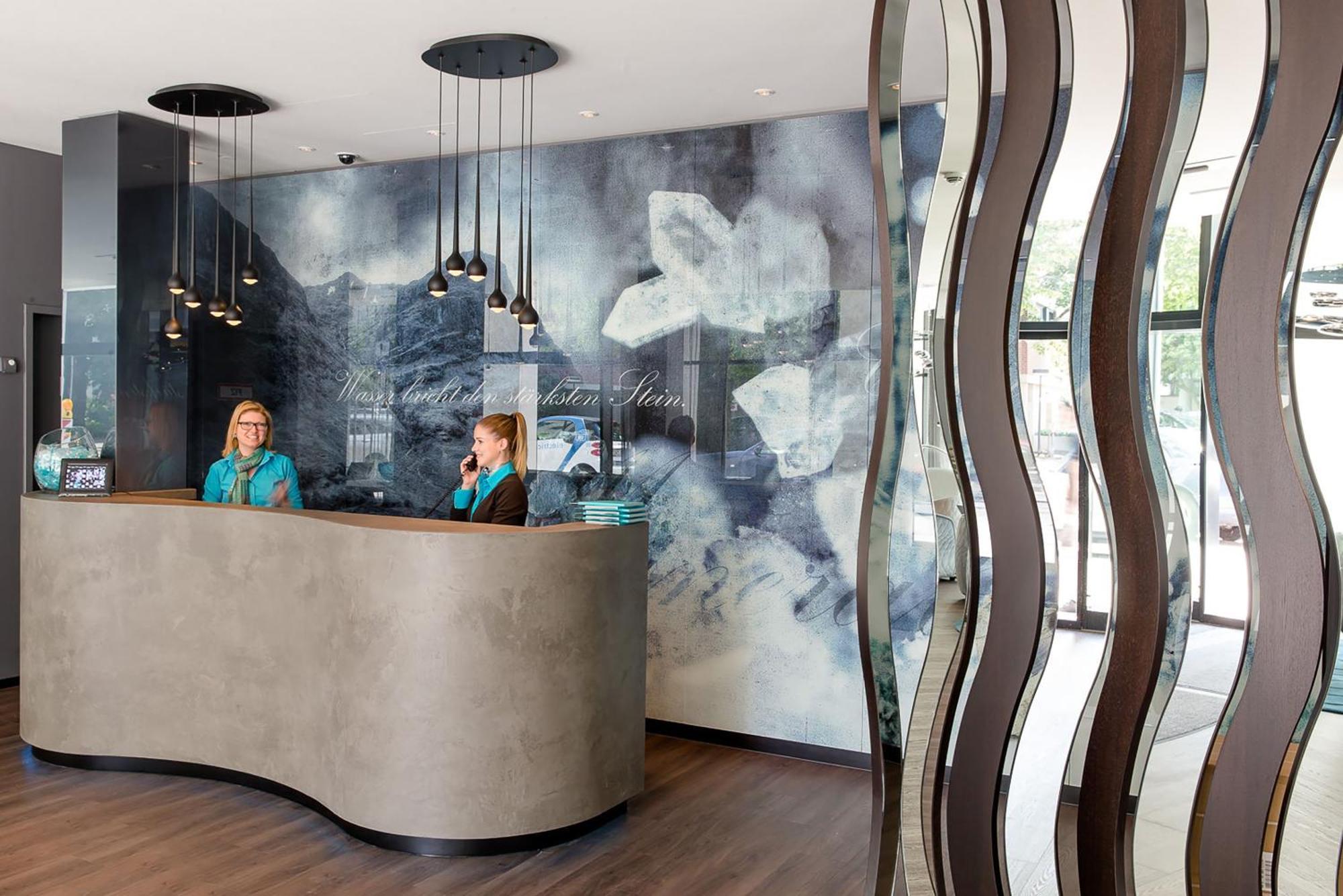 Motel One Stuttgart-Bad Cannstatt Exterior photo